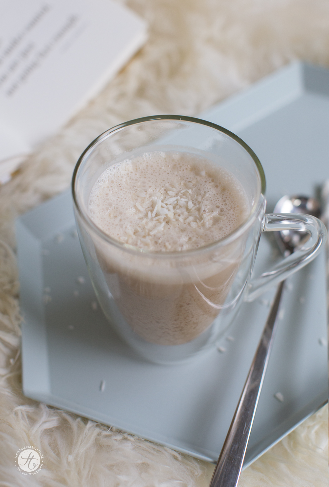 Hot Coconut Drink, so lecker & gesund, alternative zu Hot Chocolate