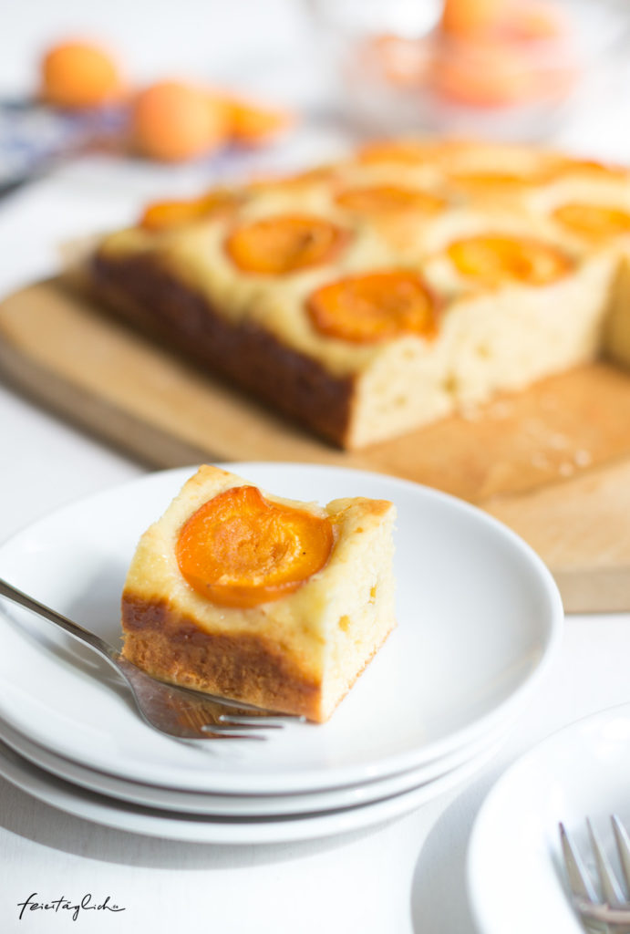 Saftiger Aprikosenkuchen mit Ricotta im schnellen Rührteig – so mampfig ...
