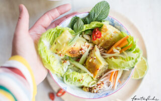 Vietnamesische Bun Bo mit Maultaschen, Rezept für einen leckeren Glasnudelsalat in der Bowl