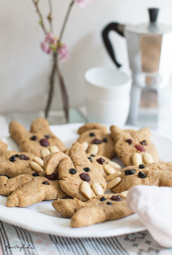 Süße Osterhasen aus schnellem Quark-Öl-Teig, Backen mit Kindern ...