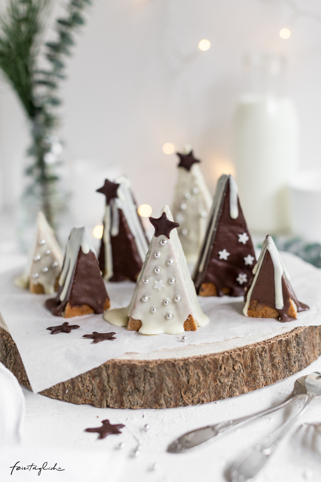 Weihnachtliche Tannenbaum-Baumkuchen mit feinen Weihnachtsgewürzen und ...