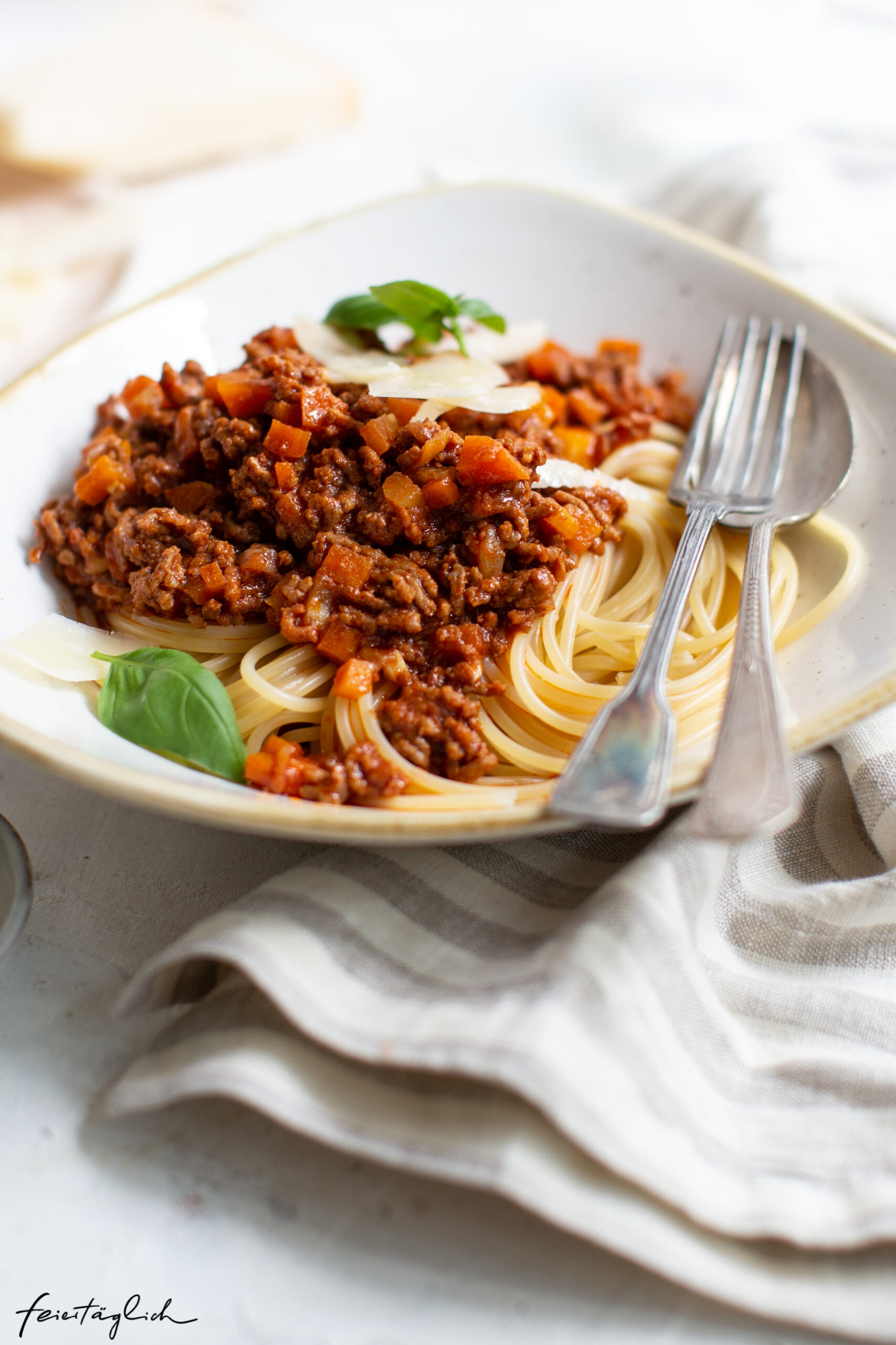 Spaghetti Bolo – Lieblings-Bolognese Sauce mit Fenchelsamen, ein Rezept ...