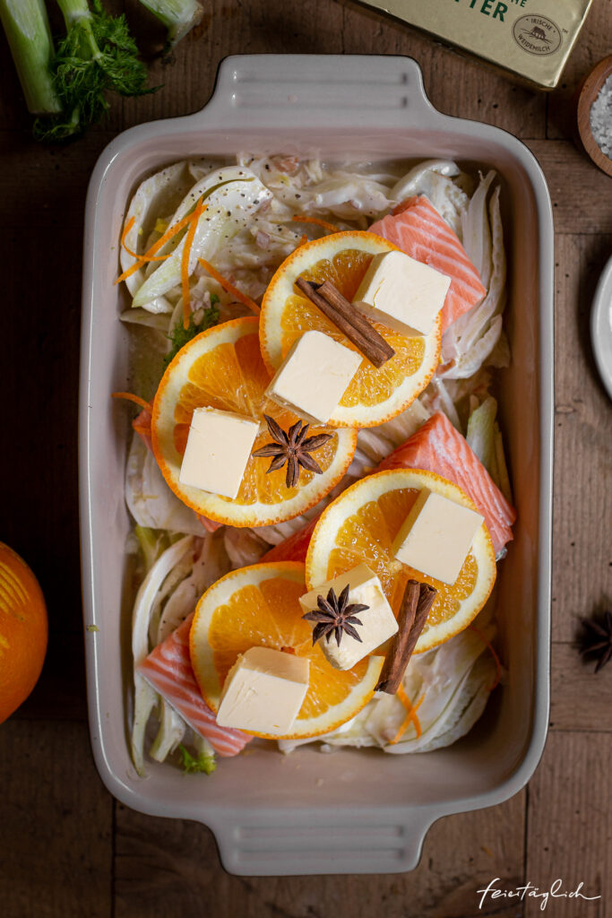 Orangen-Lachs mit Gewürzbutter und Fenchel aus dem Ofen