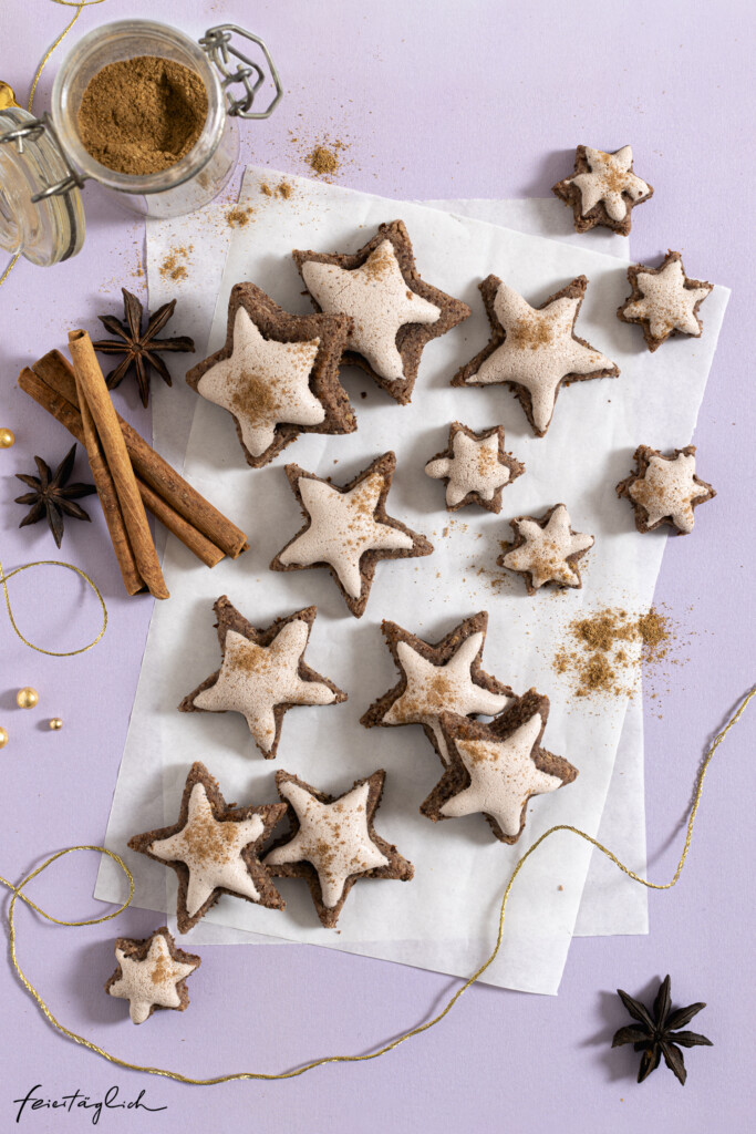 Weihnachtsbäckerei: Schoko-Chai-Sterne – Rezept für Zimtsterne mal etwas anders