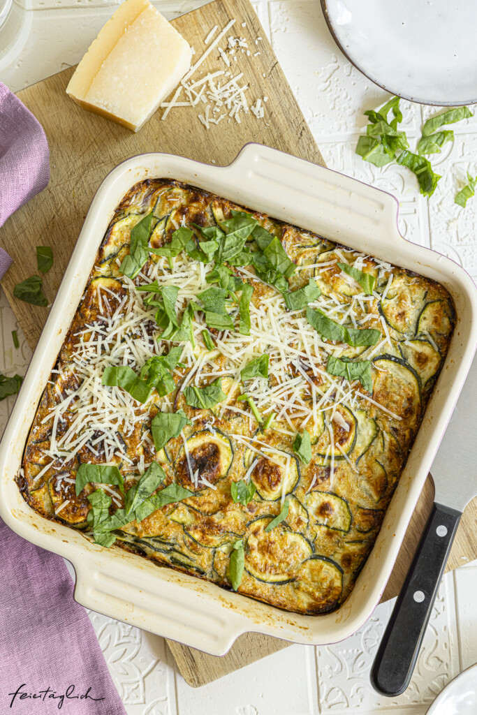 Zucchini Scarpaccia - Schneller toskanischer Zucchinikuchen, Italienisches Rezept mit Zucchini, Kartoffeln, Parmesan, vegetarisch, schnell & einfach, fix auf dem tisch