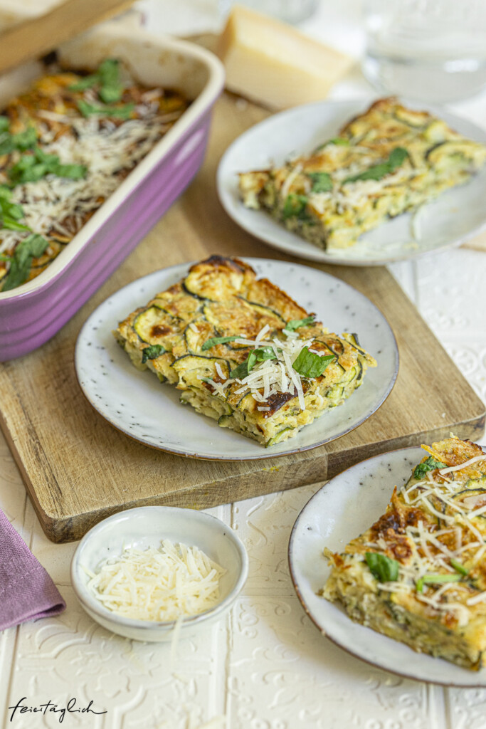 Zucchini Scarpaccia - Schneller toskanischer Zucchinikuchen, Italienisches Rezept mit Zucchini, Kartoffeln, Parmesan, vegetarisch