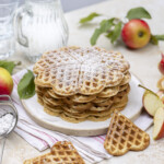 Apfel-Waffeln – so saftig, lecker & natürlich-süß