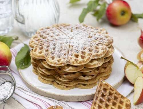 Apfel-Waffeln – so saftig, lecker & natürlich-süß