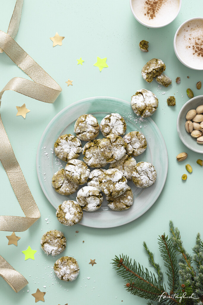 Rezept für himmlische Pistazien Crinkle Cookies – Weihnachtsbäckerei